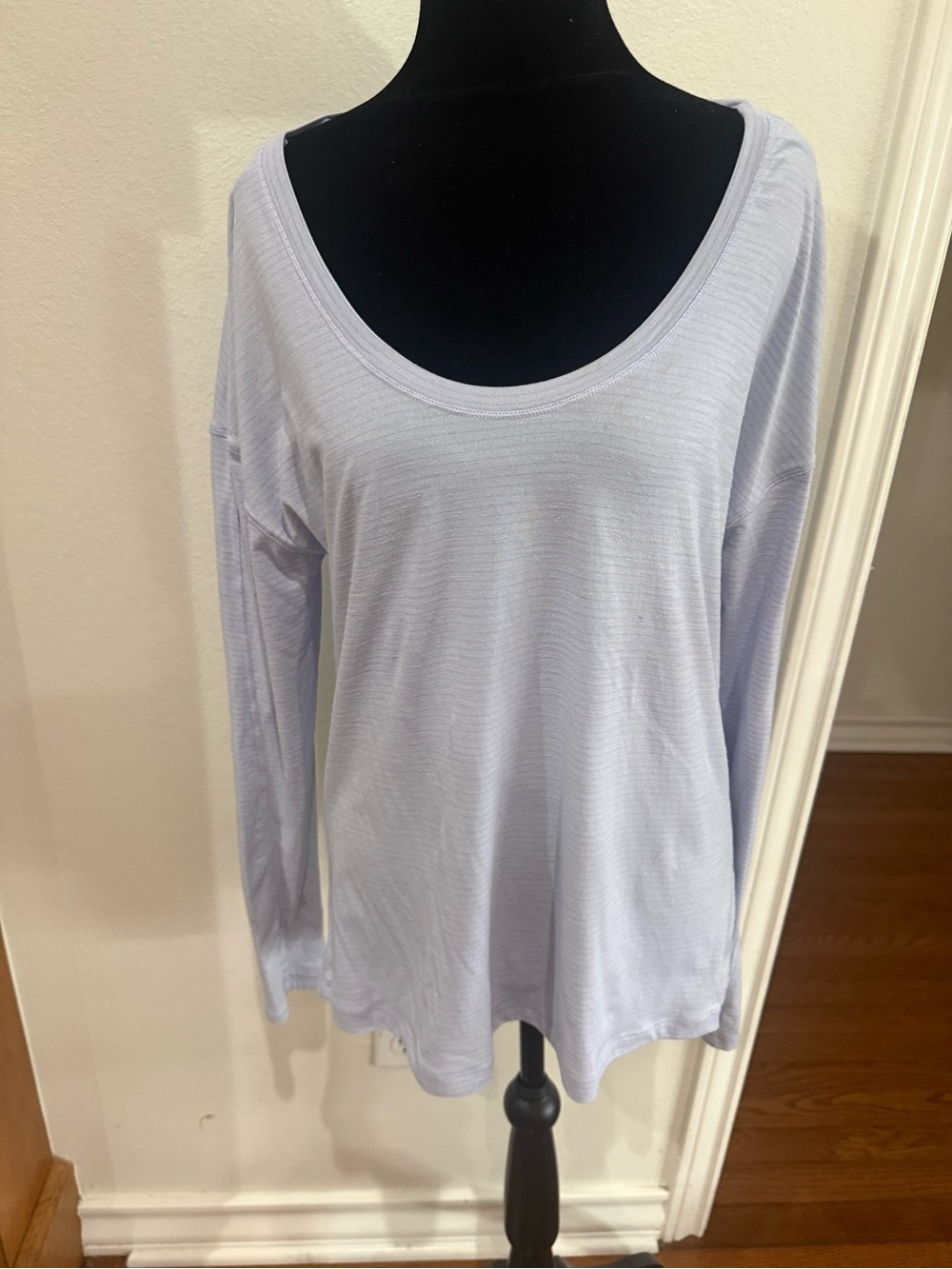 Lululemon Women’s Scoop Neck Long Sleeve Top - Light Lavender